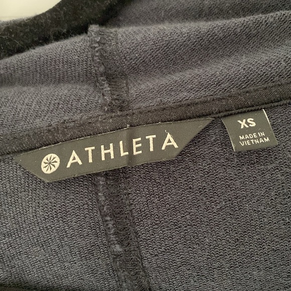 Athleta cardigan sweatshirt/sweater.  Size XS - Picture 2 of 2
